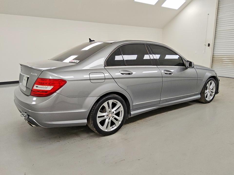 2014 Mercedes-benz C class VIN WDDGF8AB4EA892594 COPART salvage auction — MECHANICAL, TX - CERTIFICATE OF TITLE, sold $1,250 on 2026-08-13 (photo 3)