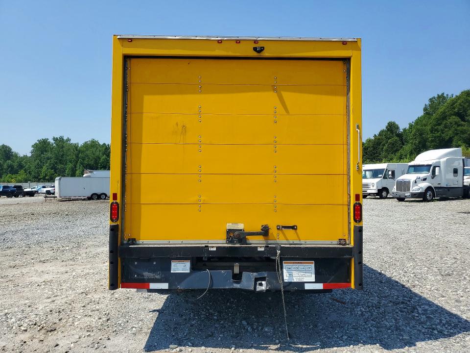 2018 Gmc Savana VIN 7GZ37TCG6JN902324 COPART salvage auction — MINOR DENT/SCRATCHES, Sc - Cert Of Title-Salvage, sold $3,000 on 2026-07-20 (photo 6)