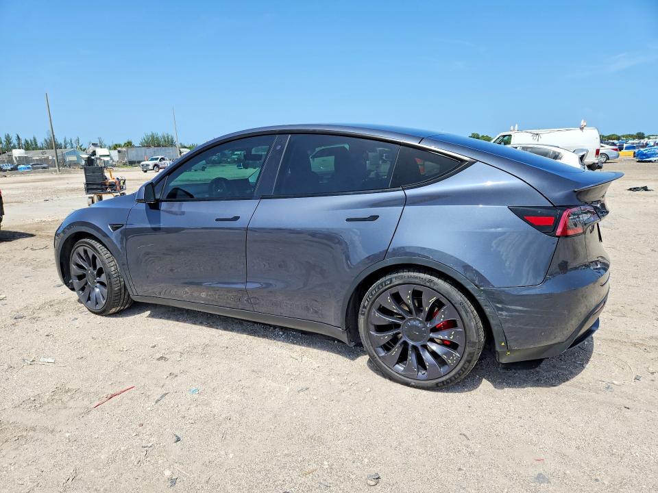 2020 Tesla Model y VIN 5YJYGDEF8LF011434 COPART salvage auction — MINOR DENT/SCRATCHES, FL - CERT OF TITLE SLVG REBUILDABLE, sold $11,100 on 2026-07-23 (photo 2)