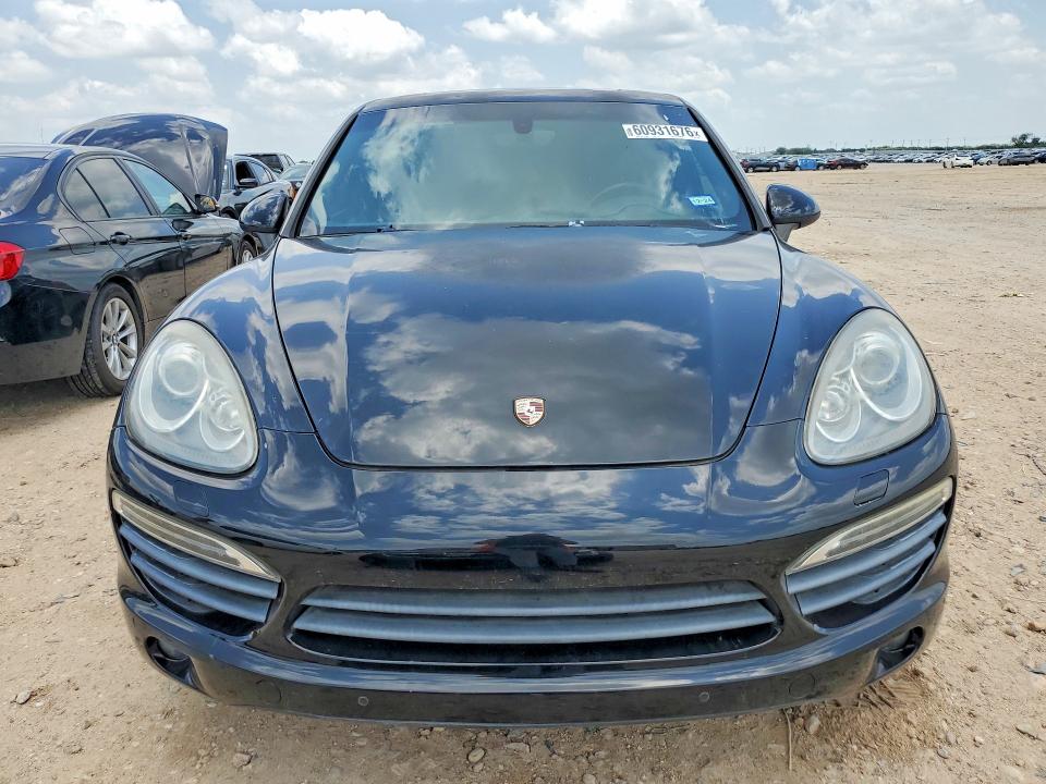 2014 Porsche Cayenne VIN WP1AE2A2XELA50099 COPART salvage auction — MINOR DENT/SCRATCHES, Tx - Certificate Of Title (P), sold $4,600 on 2026-08-13 (photo 5)
