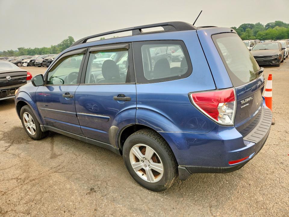 2011 Subaru Forester VIN JF2SHABC2BH780409 COPART salvage auction — MINOR DENT/SCRATCHES, Ct - Certificate Of Title, sold $950 on 2026-07-28 (photo 2)