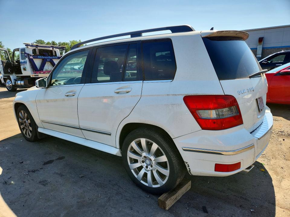 2010 Mercedes-benz Glk-class VIN WDCGG8HB5AF460116 COPART salvage auction — REAR END, PA - CERT OF TITLE, sold $475 on 2026-07-24 (photo 2)