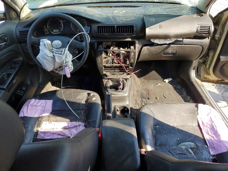 2003 Volkswagen Passat VIN WVWPD63B83E304526 COPART salvage auction — ROLLOVER, PA - CERTIFICATE OF SALVAGE, sold $375 on 2026-08-06 (photo 8)