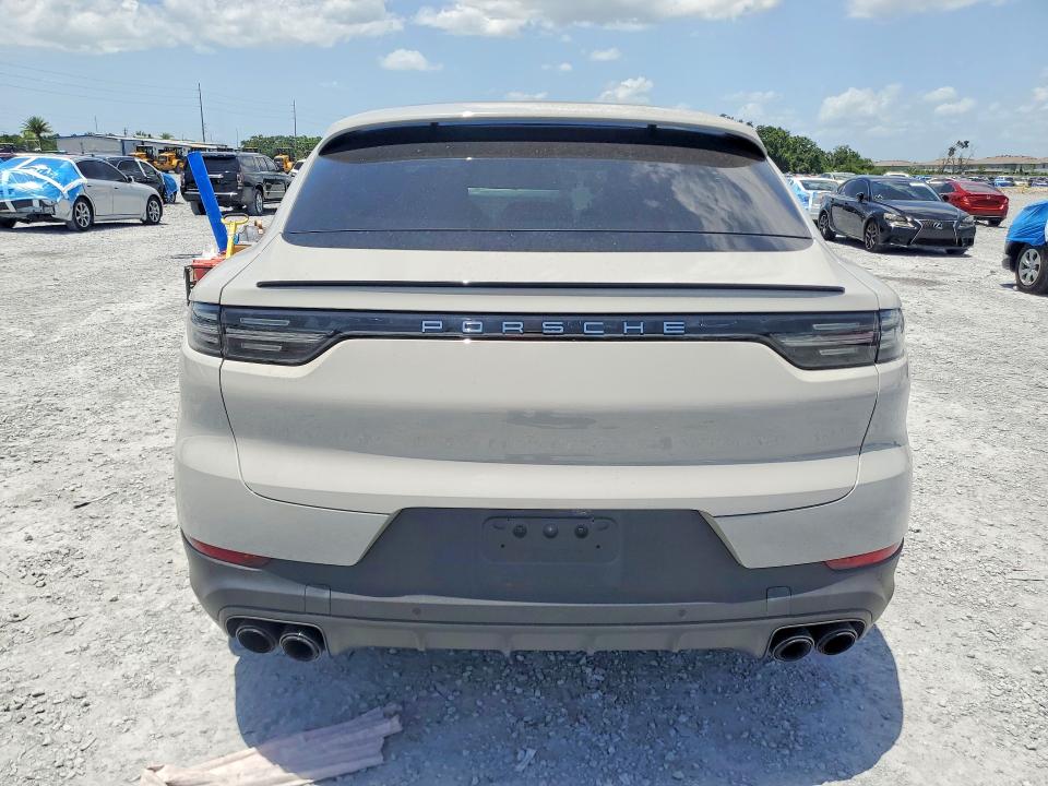 2020 Porsche Cayenne VIN WP1BE2AYXLDA55139 COPART salvage auction — SIDE, Salvage Title, sold $9,200 on 2026-07-24 (photo 6)