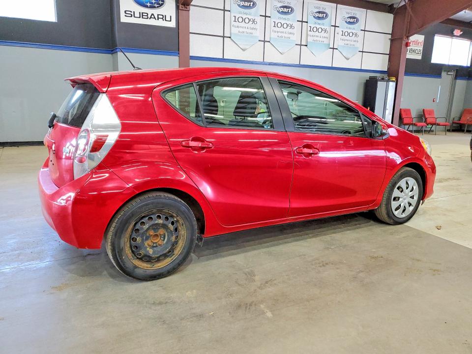 2014 Toyota Prius c VIN JTDKDTB37E1569600 COPART salvage auction — MINOR DENT/SCRATCHES, VT - CERTIFICATE OF TITLE (P), sold $3,200 on 2026-07-27 (photo 3)
