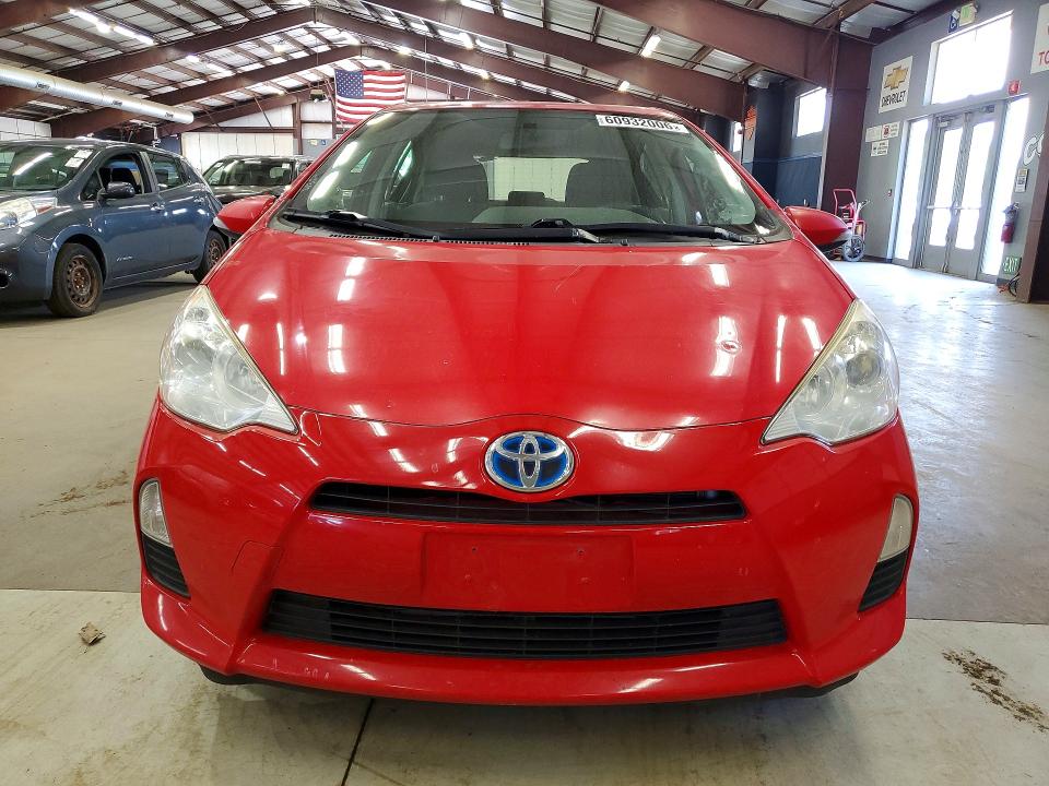 2014 Toyota Prius c VIN JTDKDTB37E1569600 COPART salvage auction — MINOR DENT/SCRATCHES, VT - CERTIFICATE OF TITLE (P), sold $3,200 on 2026-07-27 (photo 5)