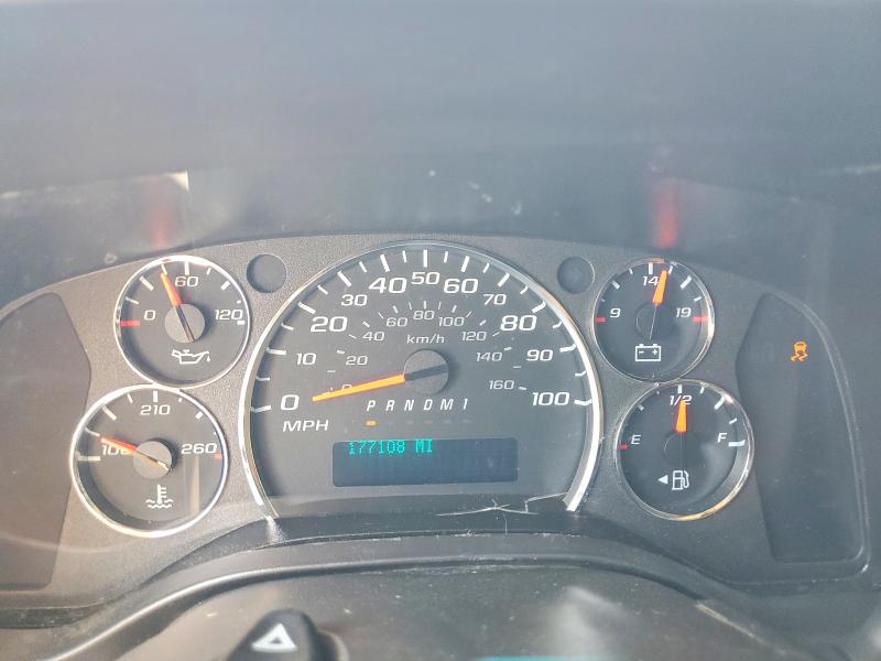 2018 Gmc Savana VIN 7GZ37TCG6JN902324 COPART salvage auction — MINOR DENT/SCRATCHES, Sc - Cert Of Title-Salvage, sold $3,000 on 2026-07-20 (photo 9)