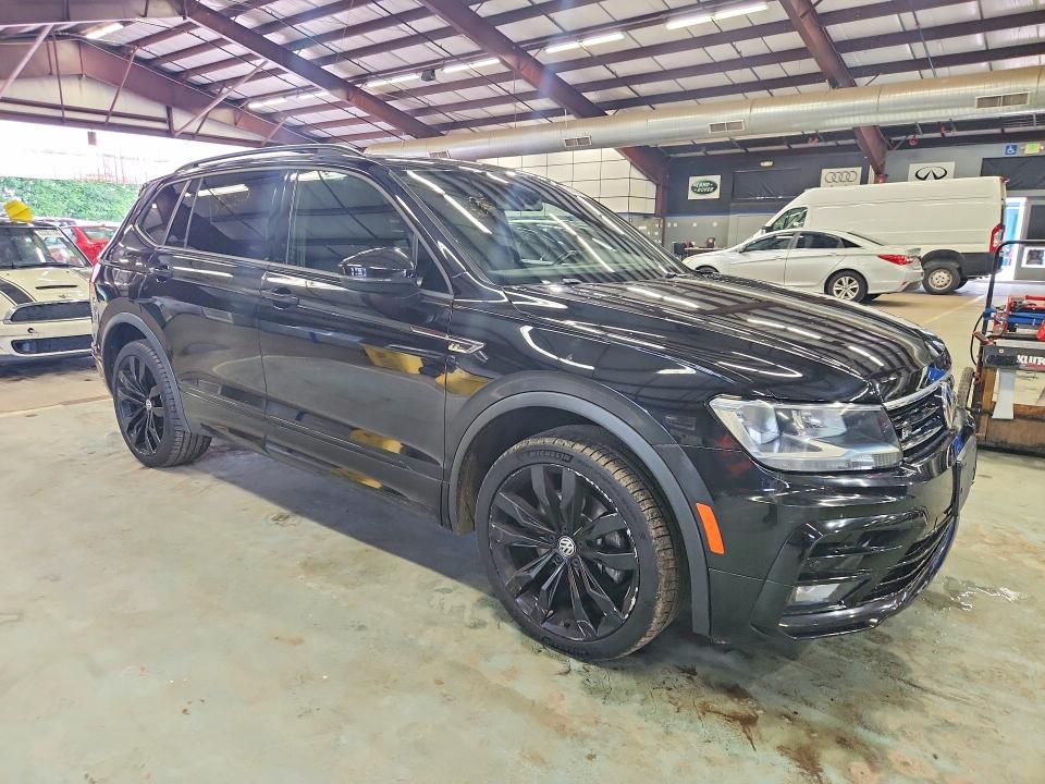 2021 Volkswagen Tiguan VIN 3VV3B7AX7MM086231 COPART salvage auction — MINOR DENT/SCRATCHES, RI - CERTIFICATE OF TITLE (P), sold $6,100 on 2026-08-13 (photo 4)