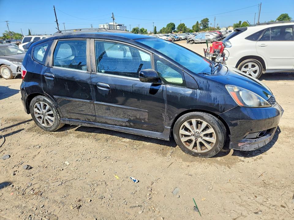 2013 Honda VIN JHMGE8H56DC049284 COPART salvage auction — MINOR DENT/SCRATCHES, Ca - Dis/Dlr/Exp App For Dup Clean, sold $1,300 on 2026-07-27 (photo 4)