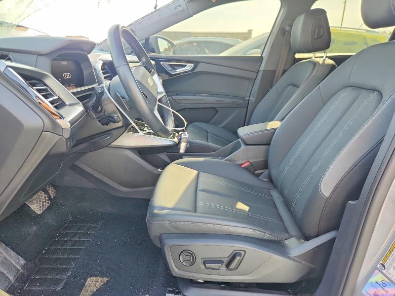 2022 Audi Q4 e-tron VIN WA1H2BFZ8NP053407 COPART salvage auction — FRONT END, Tx - Salvage Vehicle Title, sold $12,300 on 2026-09-03 (photo 7)