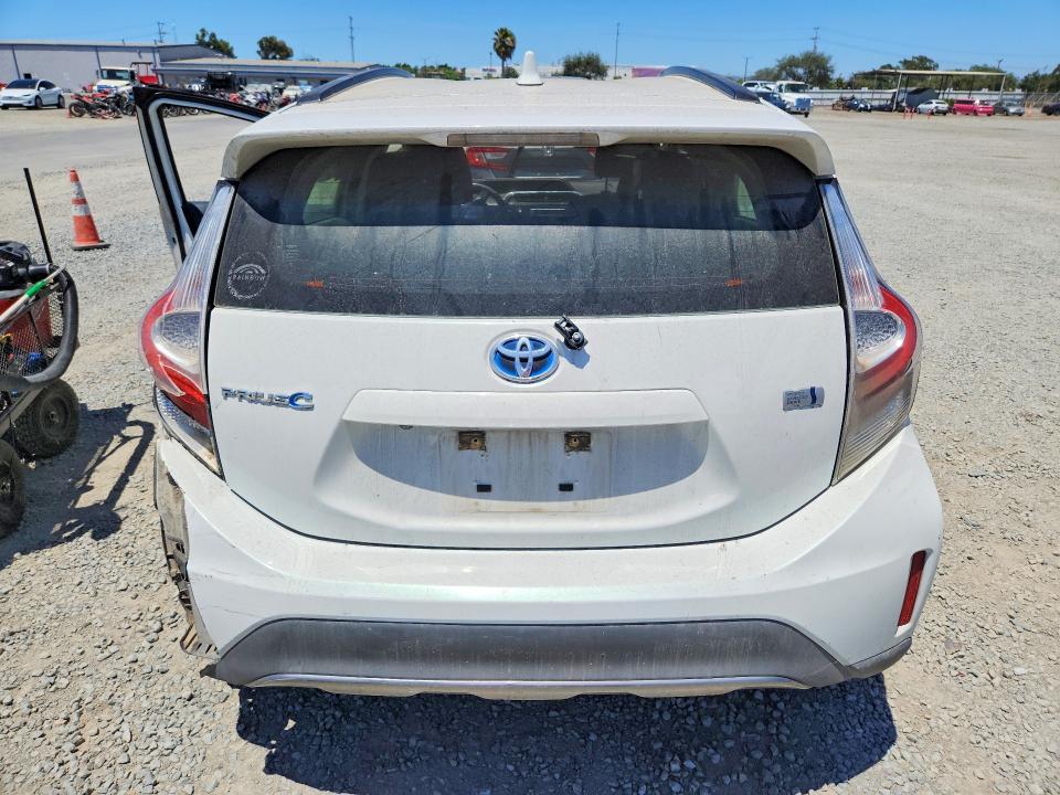 2018 Toyota Prius c VIN JTDKDTB3XJ1612272 COPART salvage auction — ALL OVER, CA - DIS/DLR/EXP ONLY CLEAN TITLE, sold $1,300 on 2026-07-31 (photo 6)