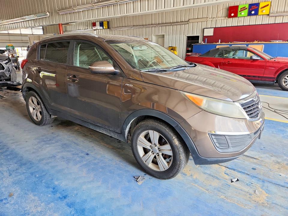 2011 Kia Sportage VIN KNDPBCA2XB7052773 COPART salvage auction — MECHANICAL, Mt - Certificate Of Title, sold $1,300 on 2026-07-20 (photo 4)