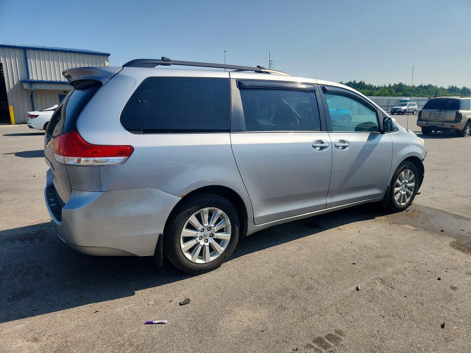2011 Toyota Sienna VIN 5TDJK3DC4BS013452 COPART salvage auction — FRONT END, ME - CERT OF TITLE-SALVAGE COLLISIO (P), sold $4,550 on 2026-07-17 (photo 3)