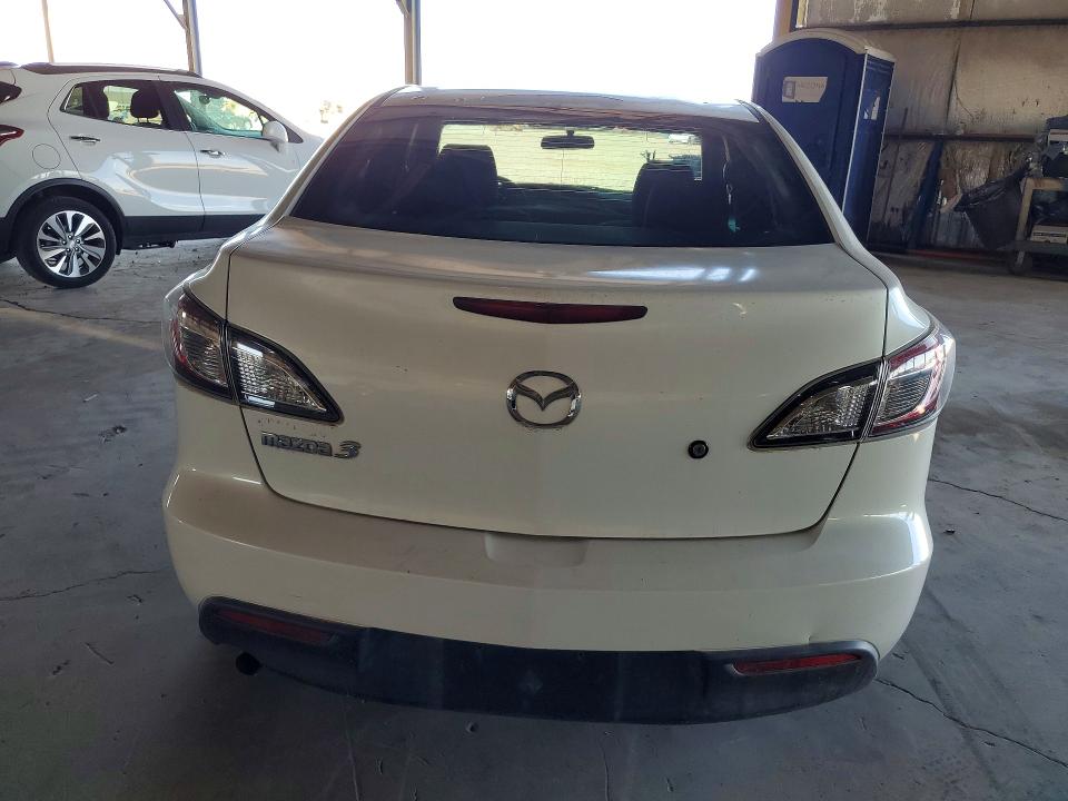 2011 Mazda 3 VIN JM1BL1UG6B1422140 COPART salvage auction — NORMAL WEAR, Az - Certificate Of Title (P), sold $1,200 on 2026-08-01 (photo 6)