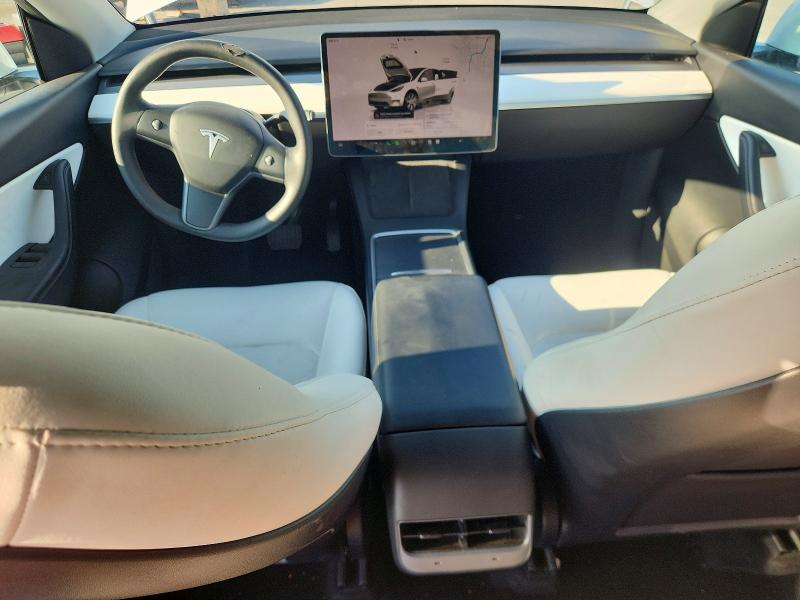 2022 Tesla Model y VIN 7SAYGDEE2NF419618 COPART salvage auction — WATER/FLOOD, Tx - Cert Of Title-Reblt Slvg Flood (P), sold $6,900 on 2026-07-16 (photo 8)