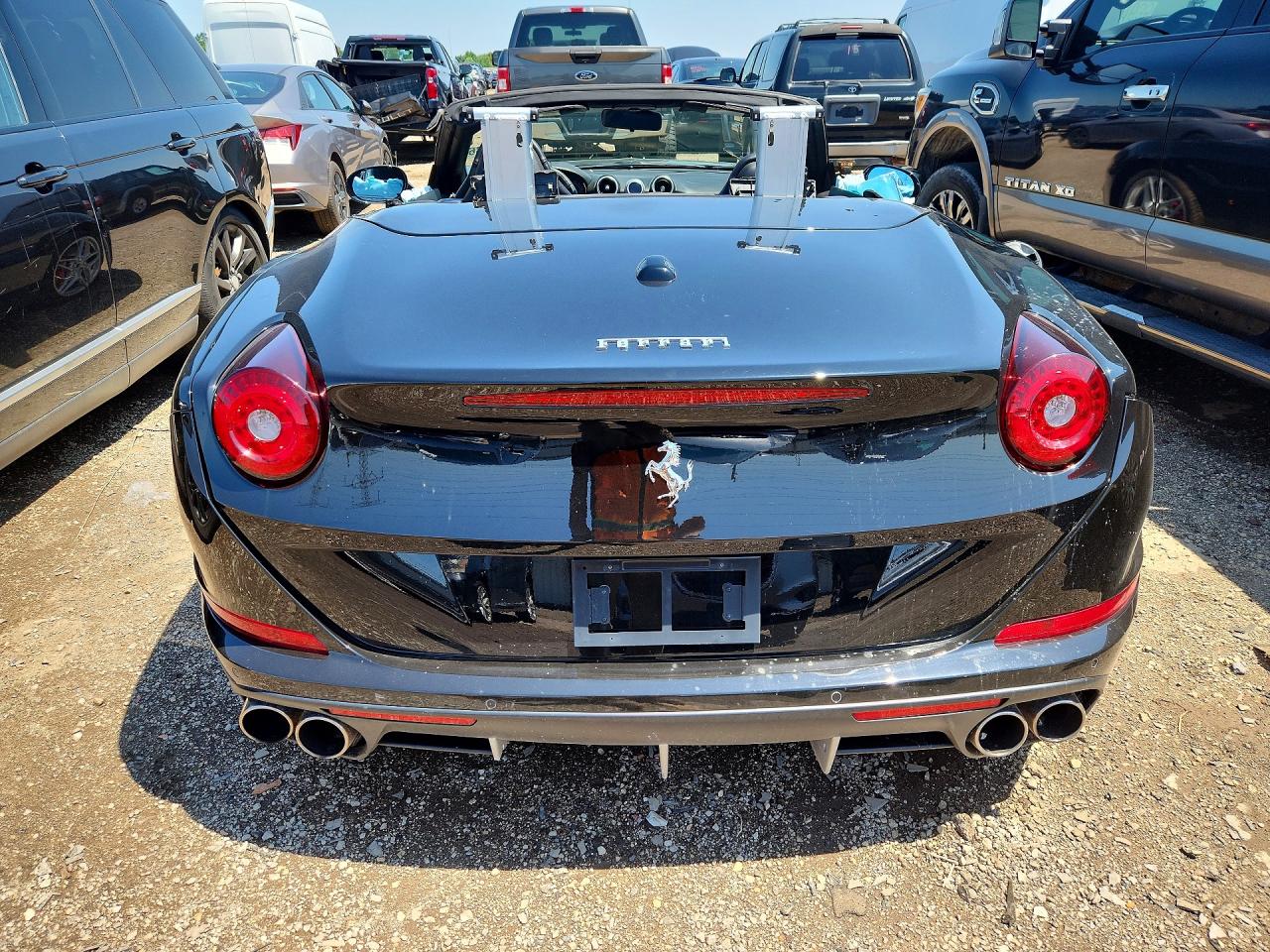 2015 Ferrari California T VIN ZFF77XJA9F0211380 COPART salvage auction — Rear End, IL - SALVAGE CERTIFICATE, sold $44,250 on 2026-08-04 (photo 6)