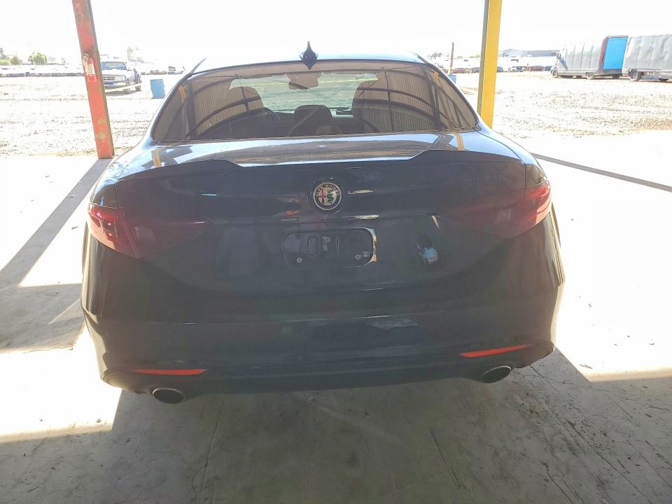 2021 Alfa romeo VIN ZARFAMBN5M7647584 COPART salvage auction — FRONT END, Az - Cert Of Title - Salvage, sold $3,900 on 2026-07-27 (photo 6)