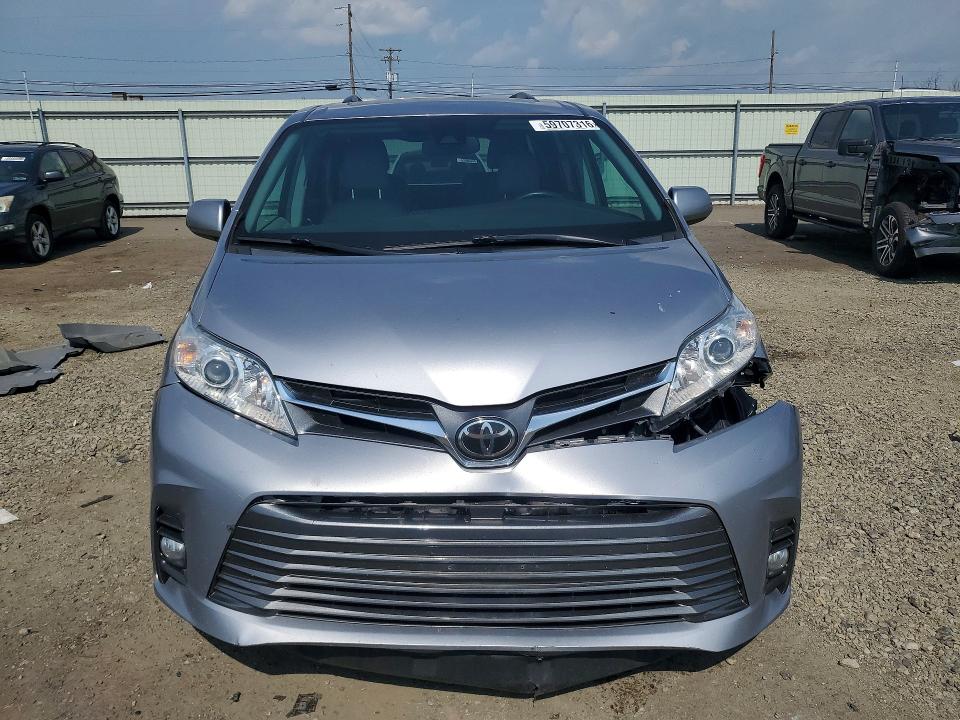 2018 Toyota Sienna VIN 5TDYZ3DC2JS910813 COPART salvage auction — SIDE, Pa - Certificate Of Salvage, sold $1,150 on 2026-07-24 (photo 5)