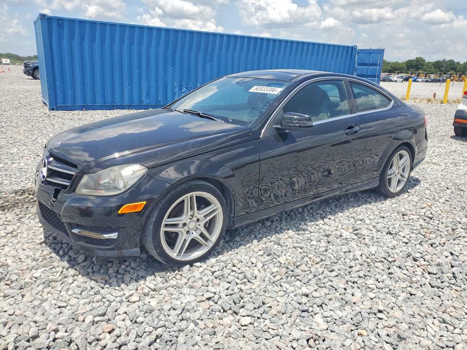 2015 Mercedes-benz C-klasse VIN WDDGJ4HB3FG415988 COPART salvage auction — NORMAL WEAR, Fl - Certificate Of Title, sold $1,300 on 2026-07-31 (photo 1)