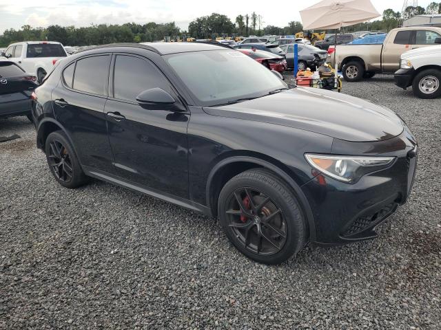 2019 Alfa romeo Stelvio VIN ZASPAJAN7K7C41132 COPART salvage auction — REAR END, Fl - Cert Of Title Slvg Rebuildable, sold $4,600 on 2026-08-14 (photo 4)