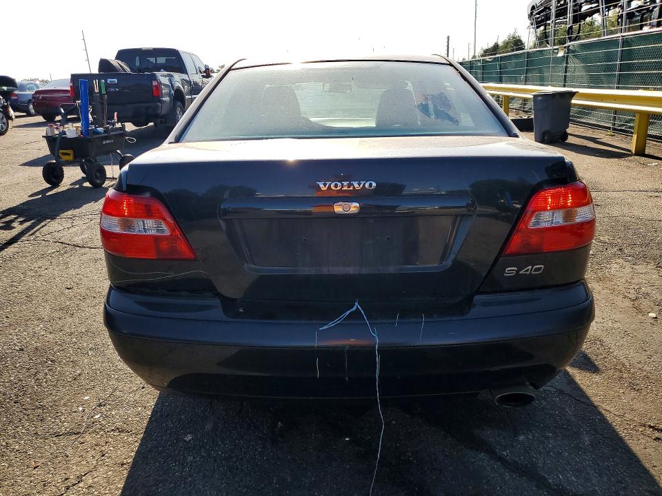 2004 Volvo S40 VIN YV1VS275X4F091806 COPART salvage auction — REAR END, CO - PUBLIC - SALVAGE TITLE (P), sold $325 on 2026-08-13 (photo 6)