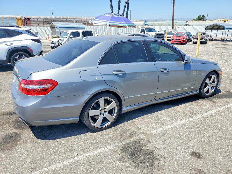 2010 Mercedes-benz E-class VIN WDDHF5GB2AA073894 COPART salvage auction — REAR END, CA - SALVAGE CERTIFICATE, sold $1,250 on 2026-08-11 (photo 3)