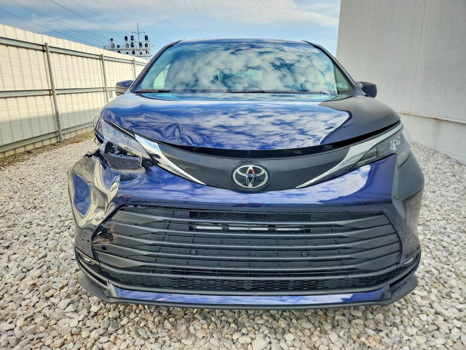 2026 Toyota Sienna VIN 5TDYRKECXTS327708 COPART salvage auction — FRONT END, Wv - Certificate Of Title (P), sold $19,100 on 2026-07-22 (photo 5)