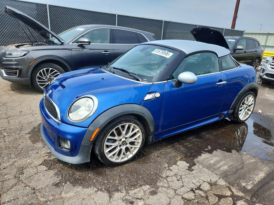 2015 Mini Cooper VIN WMWSX3C58FT773204 COPART salvage auction — MINOR DENT/SCRATCHES, MS - CERTIFICATE OF TITLE, sold $1,600 on 2026-08-04 (photo 1)