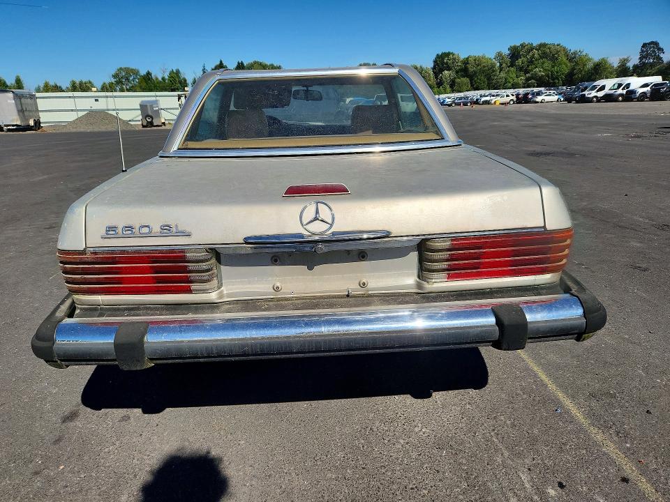 1988 Mercedes-benz 560 VIN WDBBA48D9JA088576 COPART salvage auction — MECHANICAL, WA - NON PUBLIC CLEAN TITLE, sold $975 on 2026-07-27 (photo 6)