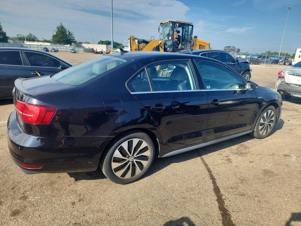 2016 Volkswagen Jetta VIN 3VW637AJ0GM380415 COPART salvage auction — NORMAL WEAR, OH - CERTIFICATE OF TITLE, sold $2,000 on 2026-08-02 (photo 3)
