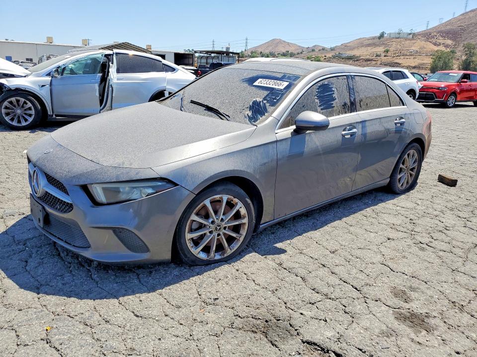 2019 Mercedes-benz A-klasse VIN WDD3G4EB2KW024655 COPART salvage auction — MINOR DENT/SCRATCHES, Ca - Dis/Dlr/Exp Only Clean Title, sold $5,300 on 2026-08-12 (photo 1)