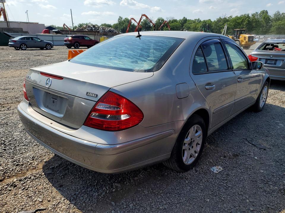 2005 Mercedes-benz E-class VIN WDBUF65J85A658783 COPART salvage auction — MINOR DENT/SCRATCHES, Nj - Certificate Of Title, sold $775 on 2026-07-31 (photo 3)