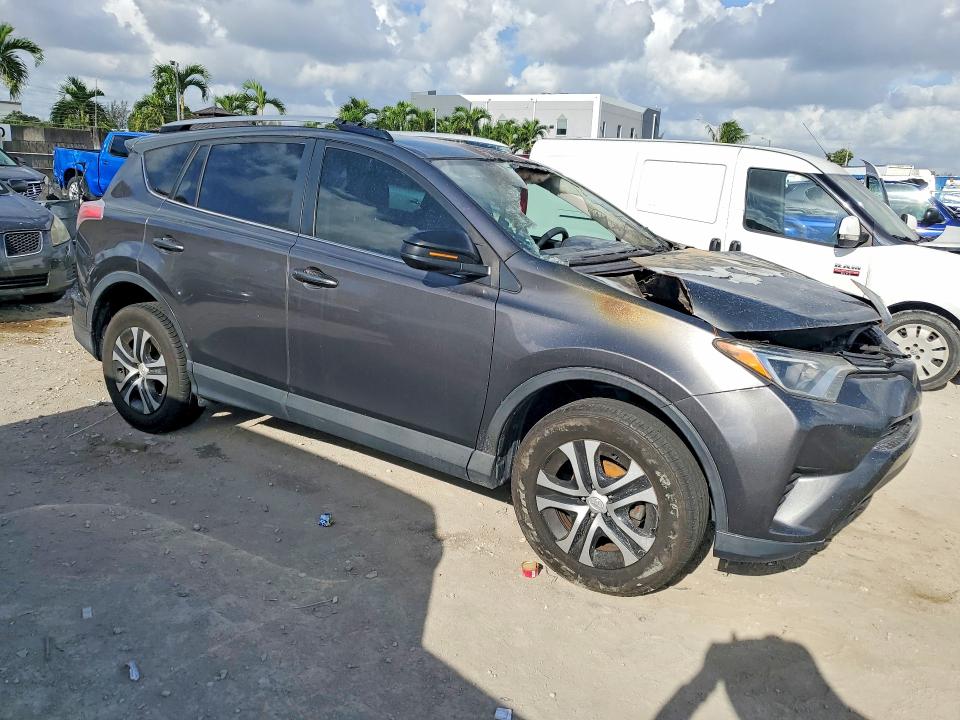 2017 Toyota Rav4 VIN JTMZFREV8HJ700272 COPART salvage auction — BURN, FL - CERT OF TITLE SLVG REBUILDABLE, sold $1,600 on 2026-07-31 (photo 4)