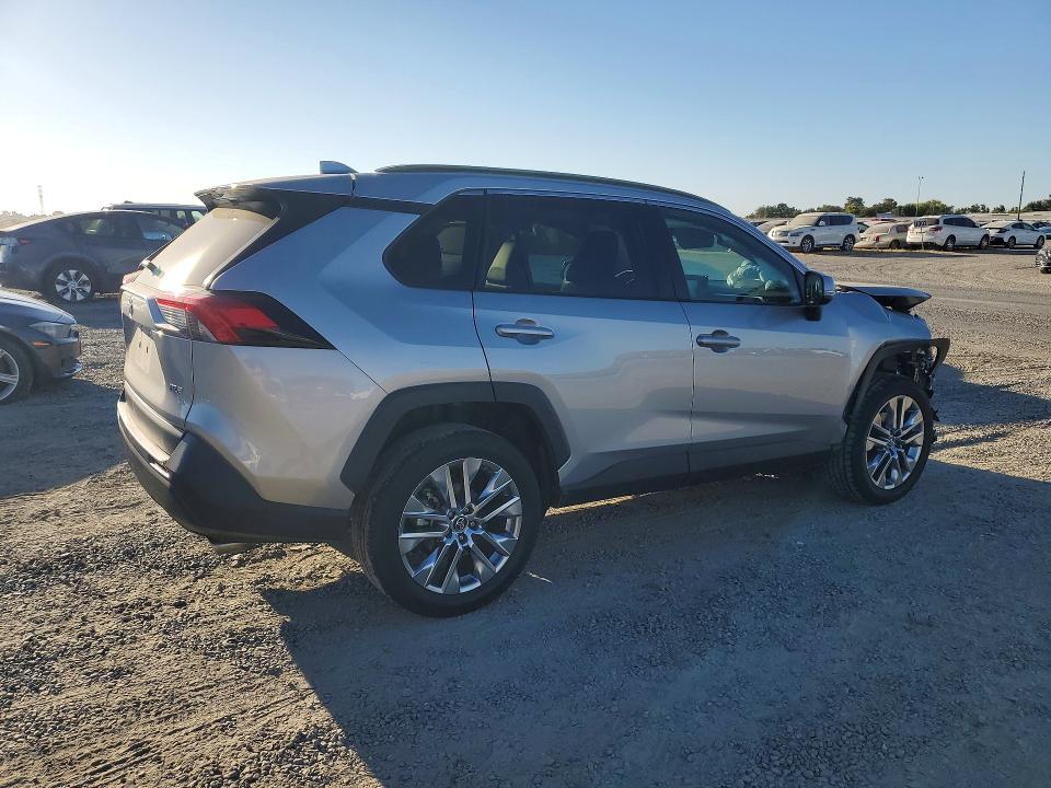 2019 Toyota Rav4 VIN 2T3C1RFV7KC020327 COPART salvage auction — FRONT END, Ca - Salvage Certificate, sold $8,000 on 2026-08-20 (photo 3)