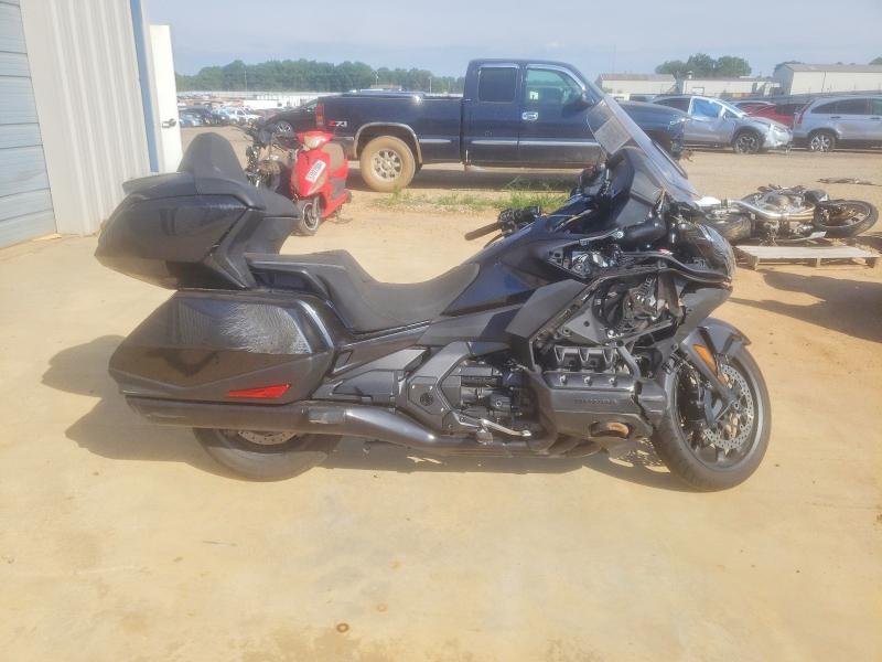 2022 Honda Gl1800c VIN JH2SC7907NK400121 COPART salvage auction — FRONT END, Nc - Salvage Certificate Of Title, sold $8,400 on 2026-07-16 (photo 1)