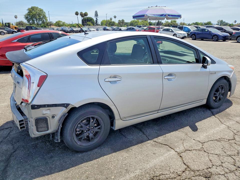 2014 Toyota Prius VIN JTDKN3DU8E1775754 COPART salvage auction — REAR END, Ca - Cert Of Title-Salvaged, sold $1,150 on 2026-07-31 (photo 3)