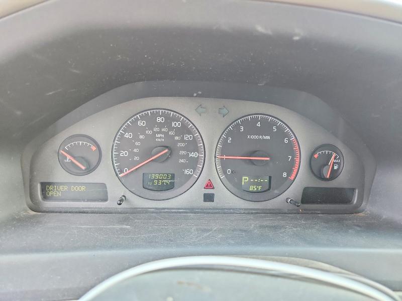 2002 Volvo V70 VIN YV1SW58D722216795 COPART salvage auction — SIDE, PA - CERTIFICATE OF SALVAGE, sold $400 on 2026-08-03 (photo 9)