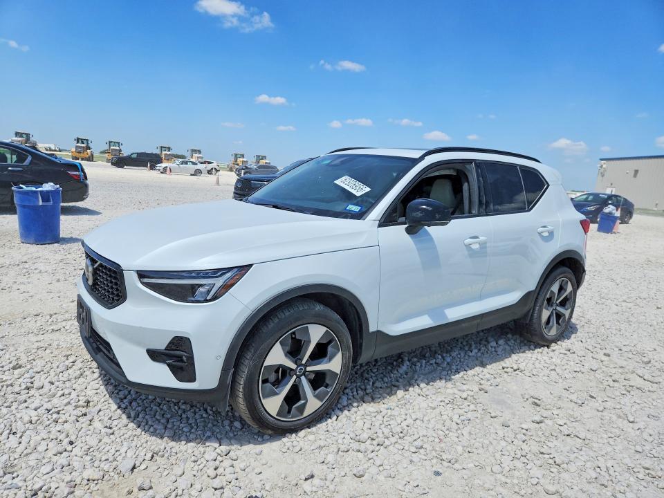 2023 Volvo Xc40 VIN YV4L12UW5P2952508 — COPART salvage auction photo