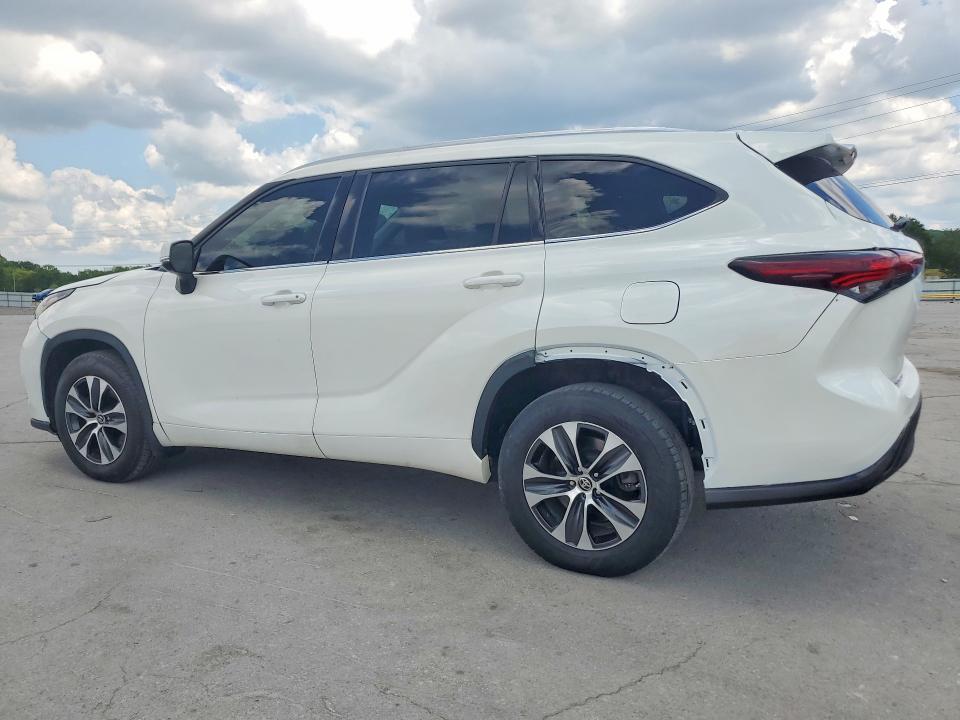 2021 Toyota Highlander VIN 5TDGZRBH8MS079660 COPART salvage auction — NORMAL WEAR, Tn - Cert Of Title-Rebuilt Vehicle, sold $16,700 on 2026-07-27 (photo 2)
