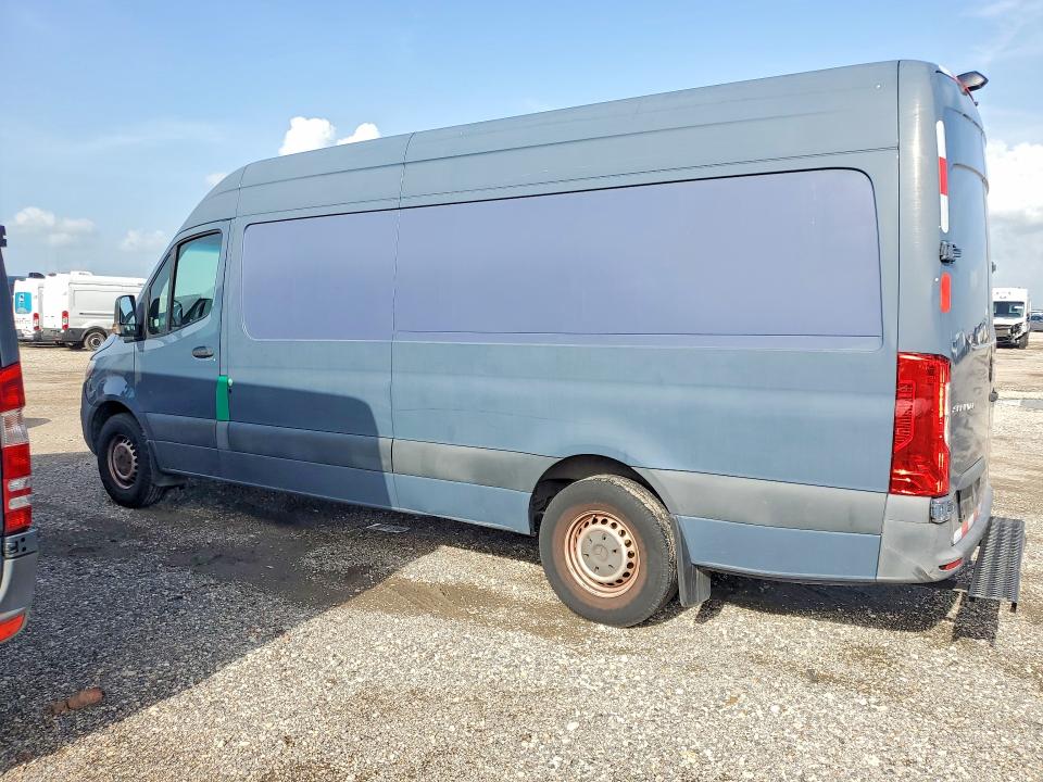 2019 Mercedes-benz Sprinter VIN WD4PF1CD7KP151936 COPART salvage auction — SIDE, TX - CERTIFICATE OF TITLE, sold $12,100 on 2026-07-28 (photo 2)