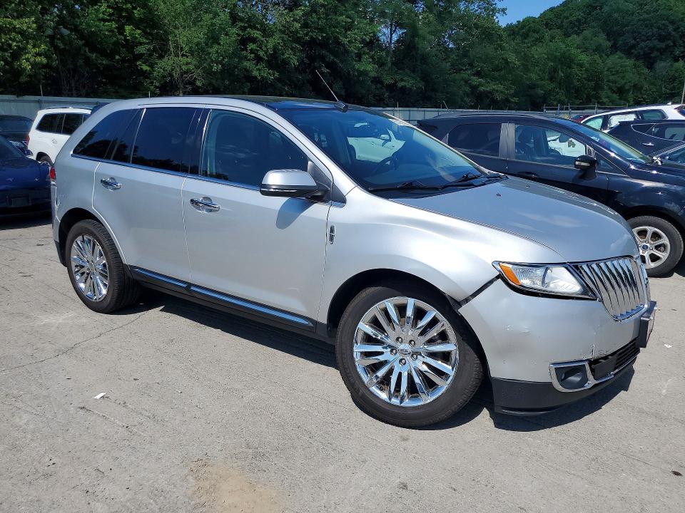 2013 Lincoln Mkx VIN 2LMDJ8JK1DBL40341 COPART salvage auction — FRONT END, Pa - Certificate Of Salvage, sold $2,450 on 2026-07-23 (photo 4)