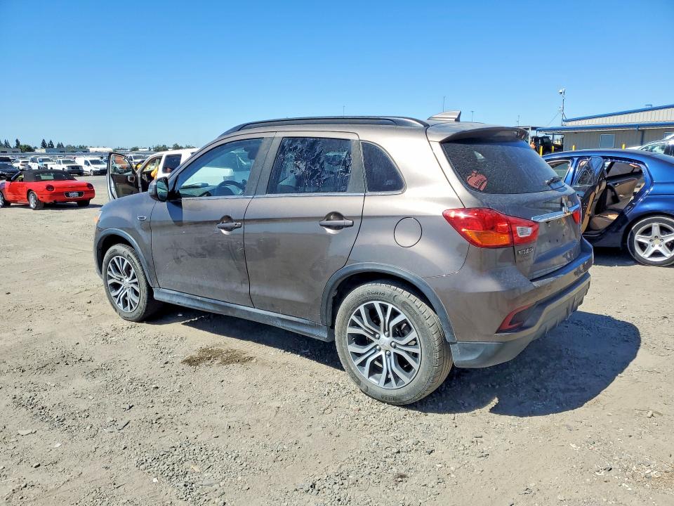 2018 Mitsubishi Outlander VIN JA4AR4AW9JU011488 COPART salvage auction — SIDE, NV - DIS/DLR/EXP ONLY CLEAN TITLE, sold $35 on 2026-07-30 (photo 2)