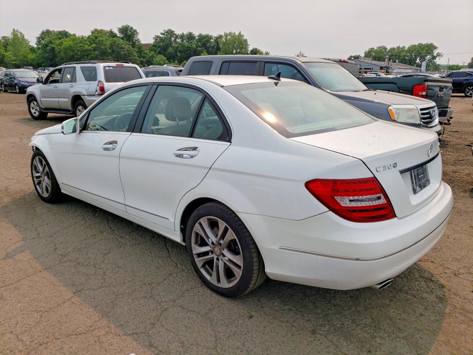 2014 Mercedes-benz C-klasse VIN WDDGF8ABXER302674 COPART salvage auction — FRONT END, Ct - Cert Of Title-Salvage, sold $550 on 2026-07-31 (photo 2)