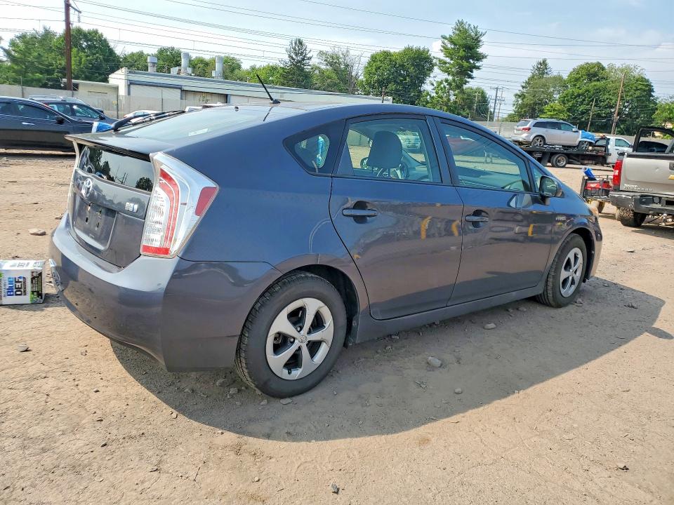 2013 Toyota Prius VIN JTDKN3DU7D5699211 COPART salvage auction — MINOR DENT/SCRATCHES, Pa - Cert Of Title, sold $2,250 on 2026-07-20 (photo 3)