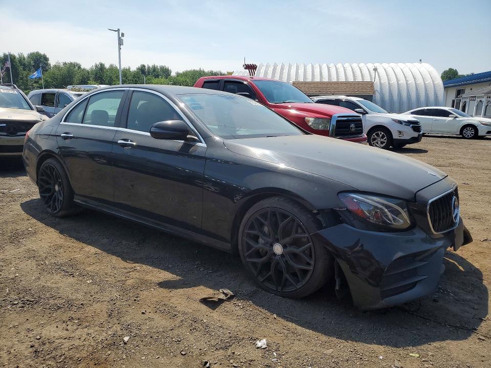 2017 Mercedes-benz E-class VIN WDDZF4KB9HA075559 COPART salvage auction — MINOR DENT/SCRATCHES, FL - CERTIFICATE OF TITLE (P), sold $3,400 on 2026-07-23 (photo 4)