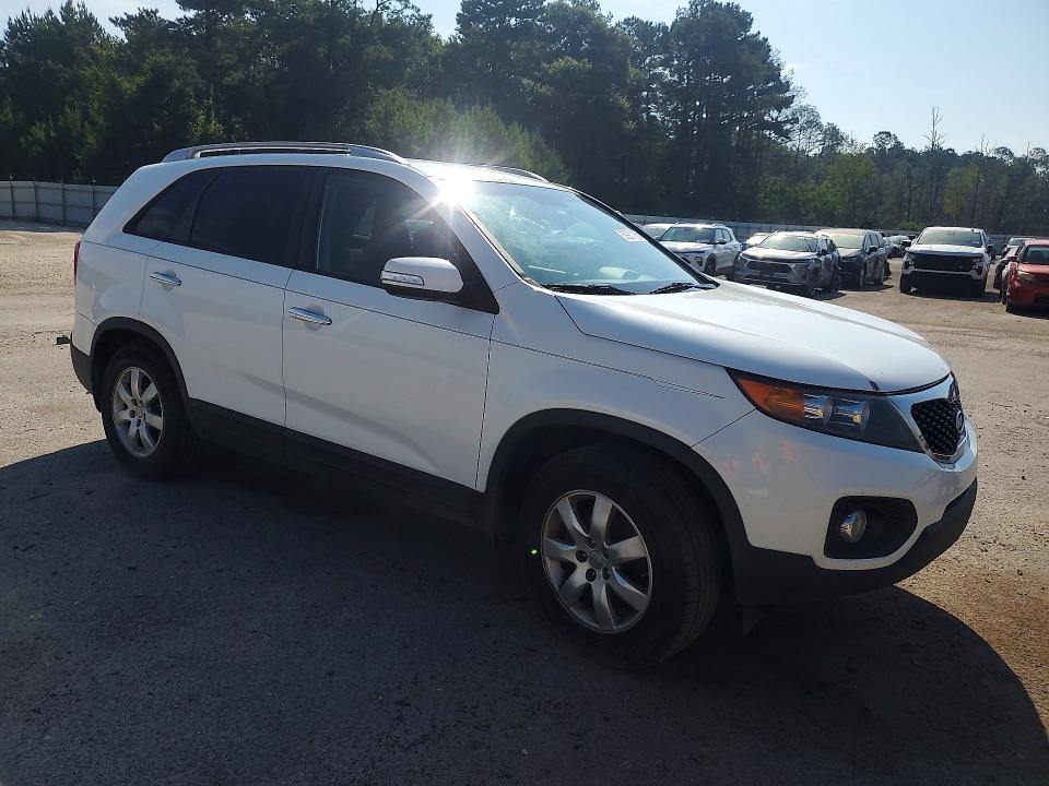 2013 Kia VIN 5XYKT4A61DG409943 COPART salvage auction — NORMAL WEAR, Sc - Certificate Of Title, sold $1,050 on 2026-07-27 (photo 4)