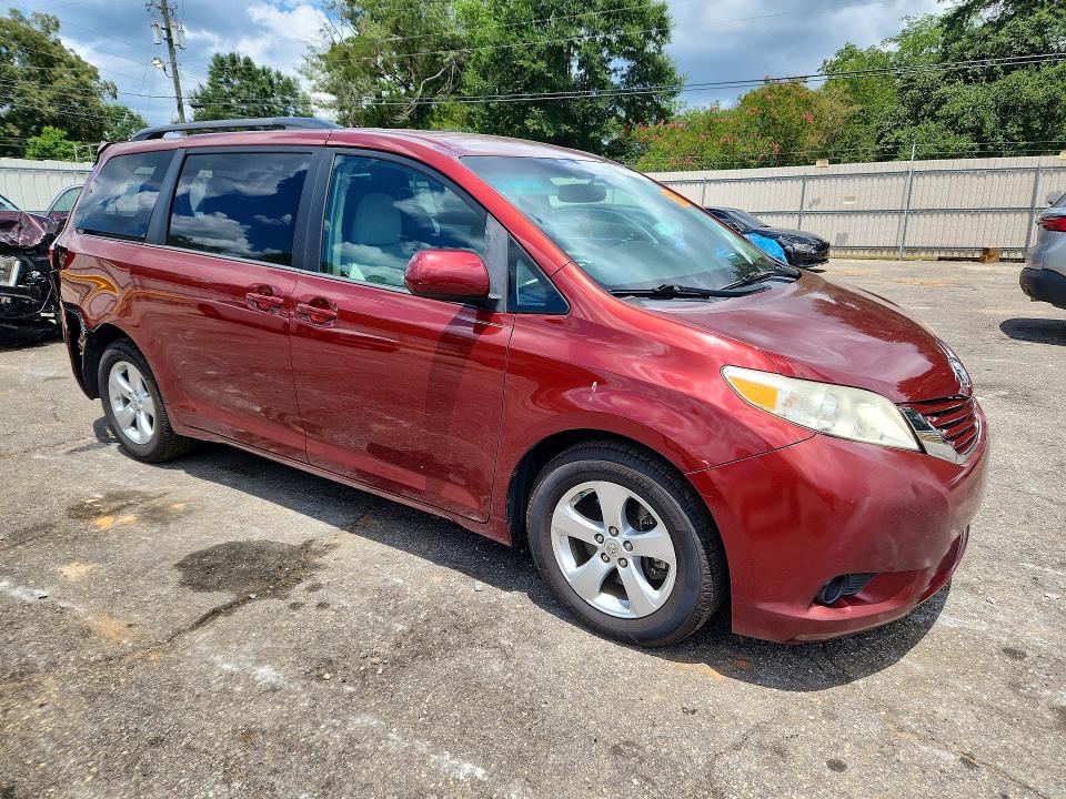 2016 Toyota Sienna VIN 5TDKK3DC1GS748739 COPART salvage auction — REAR END, AL - CERT OF TITLE-SALVAGE TITLE (P), sold $2,850 on 2026-07-27 (photo 4)