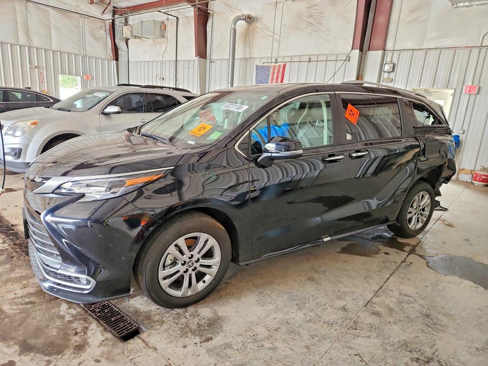 2024 Toyota Sienna VIN 5TDESKFC9RS153113 COPART salvage auction — REAR END, Wi - Cert Of Title-Salvage Vehicle, sold $14,200 on 2026-07-20 (photo 1)