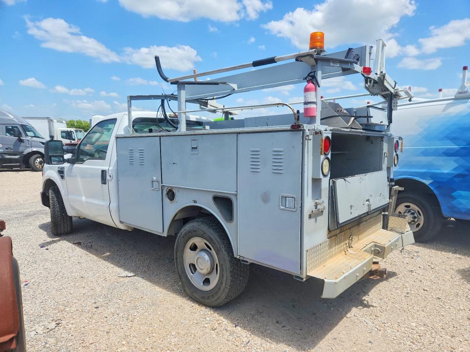 2008 Ford F-350 VIN 1FDSF30598EC32868 COPART salvage auction — MINOR DENT/SCRATCHES, Tx - Certificate Of Title, sold $325 on 2026-07-09 (photo 2)