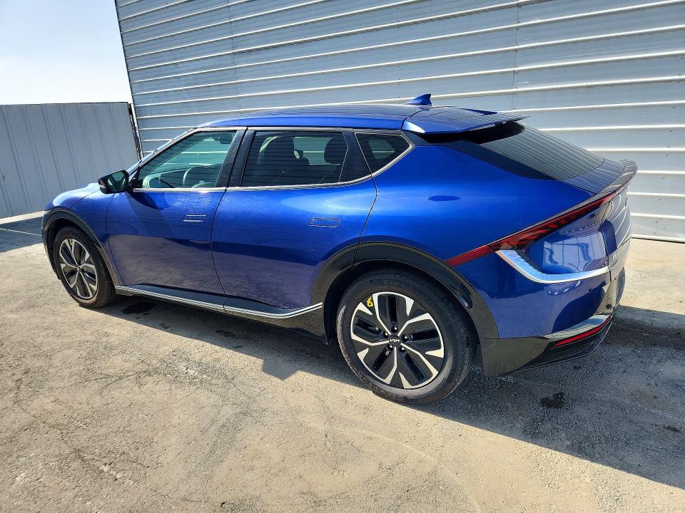 2023 Kia Ev6 VIN KNDC34LA4P5602526 COPART salvage auction — SIDE, CA - CERTIFICATE OF TITLE, sold $6,400 on 2026-07-22 (photo 2)